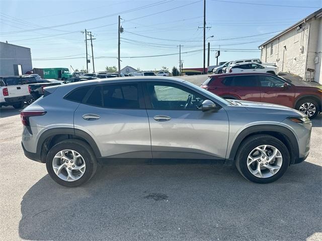 used 2025 Chevrolet Trax car, priced at $22,165