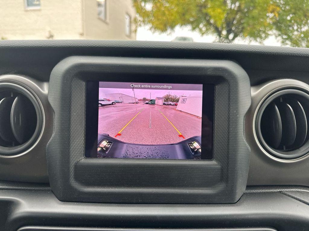 used 2023 Jeep Gladiator car, priced at $34,885