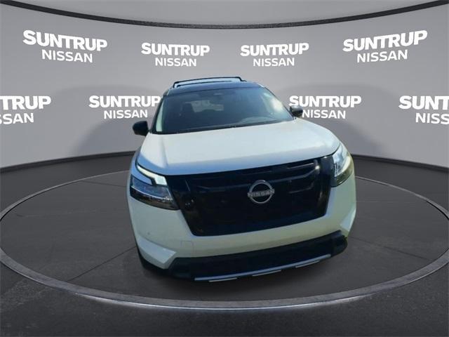 new 2024 Nissan Pathfinder car, priced at $41,731