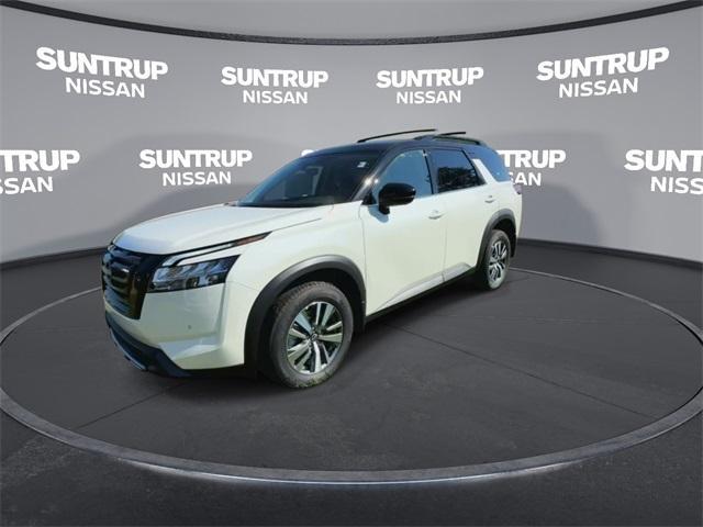 new 2024 Nissan Pathfinder car, priced at $41,731