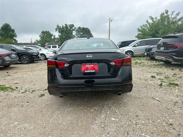 new 2025 Nissan Altima car, priced at $30,092
