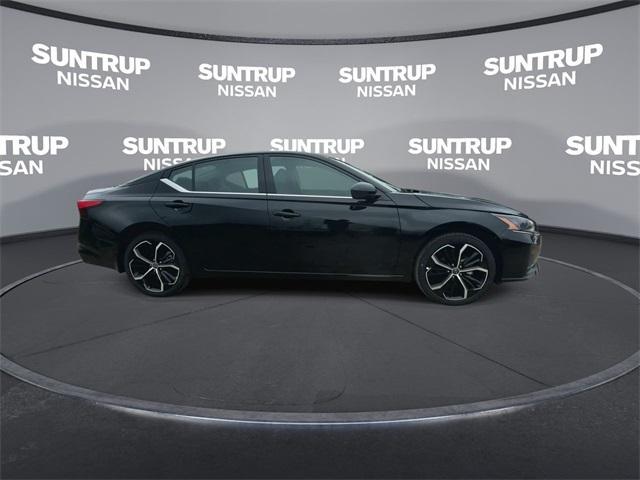 new 2025 Nissan Altima car, priced at $30,092