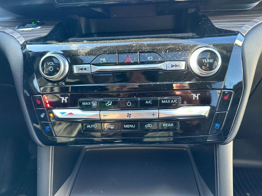 used 2021 Ford Explorer car, priced at $30,215