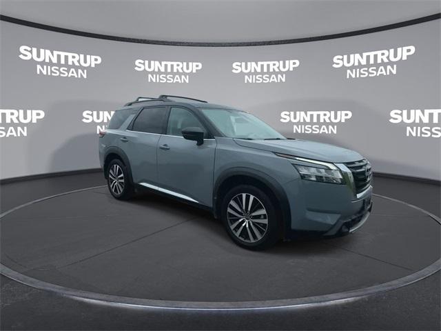 used 2022 Nissan Pathfinder car, priced at $35,855