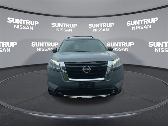 used 2022 Nissan Pathfinder car, priced at $35,855