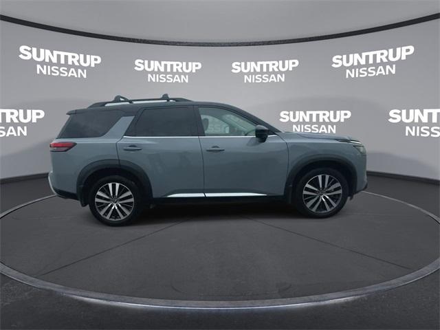 used 2022 Nissan Pathfinder car, priced at $35,855