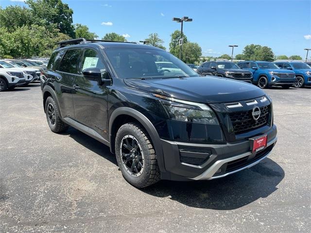 new 2025 Nissan Pathfinder car, priced at $40,473