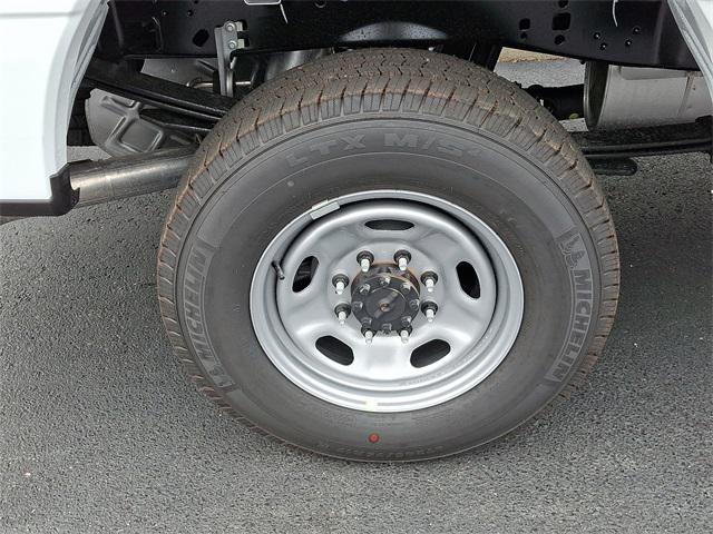 new 2025 Ford F-250 car, priced at $53,025