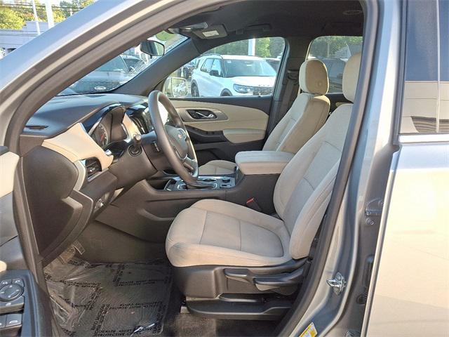 used 2023 Chevrolet Traverse car, priced at $21,990