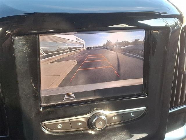 used 2023 Chevrolet Traverse car, priced at $21,990