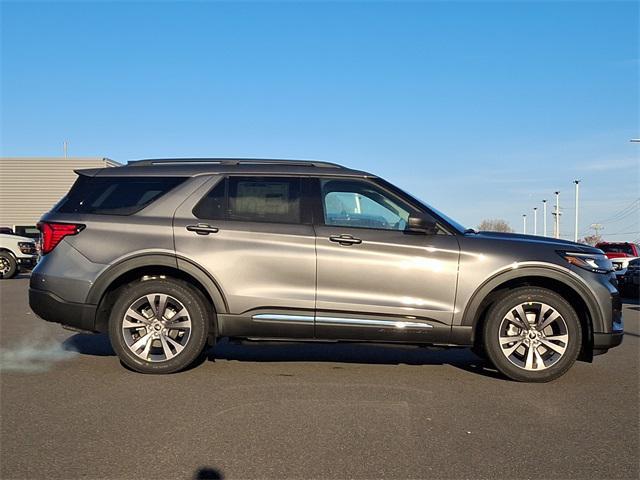 new 2025 Ford Explorer car, priced at $47,405