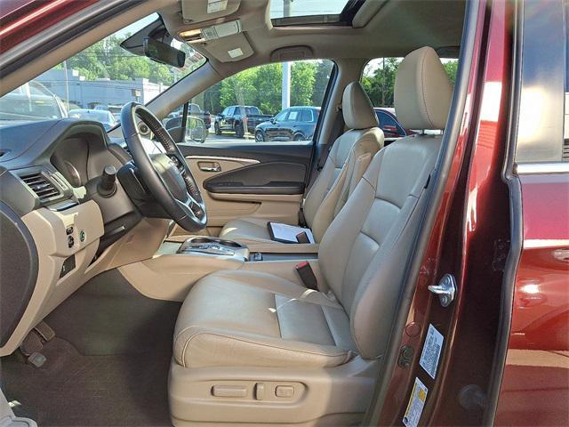 used 2021 Honda Pilot car, priced at $25,355
