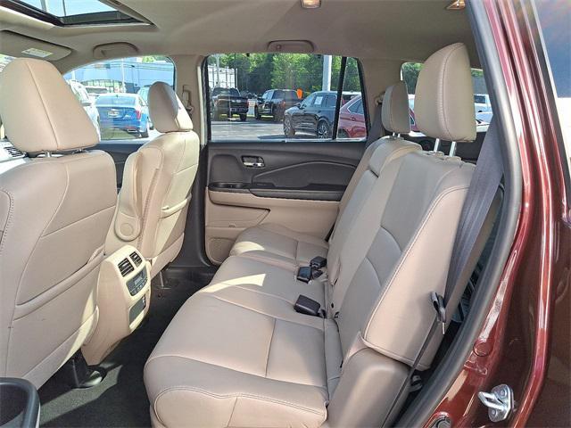 used 2021 Honda Pilot car, priced at $25,355