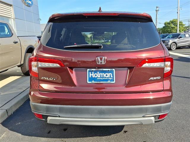 used 2021 Honda Pilot car, priced at $25,355