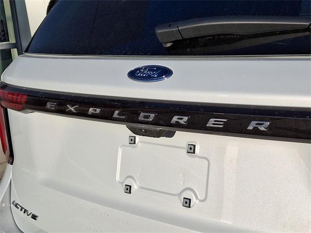 new 2025 Ford Explorer car, priced at $45,312