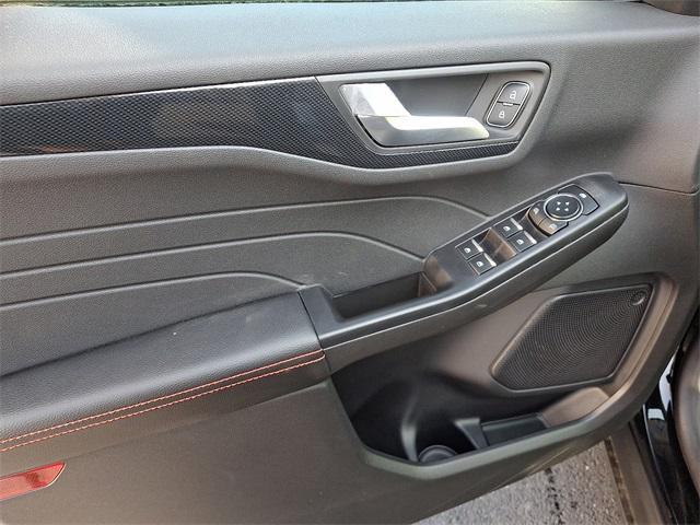 new 2025 Ford Escape car, priced at $30,345