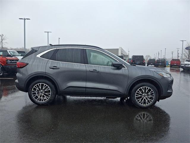 new 2025 Ford Escape car, priced at $39,390