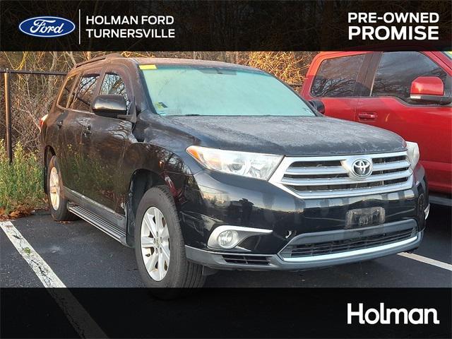 used 2013 Toyota Highlander car, priced at $12,999