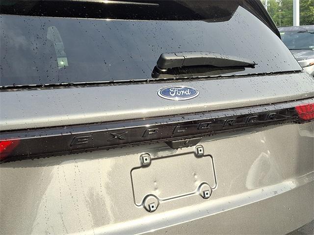 new 2025 Ford Explorer car, priced at $59,392