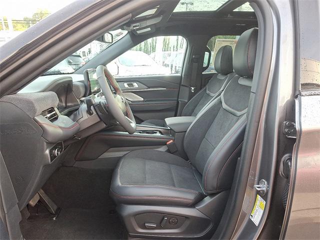 new 2025 Ford Explorer car, priced at $59,392