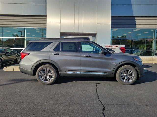 new 2025 Ford Explorer car, priced at $45,227