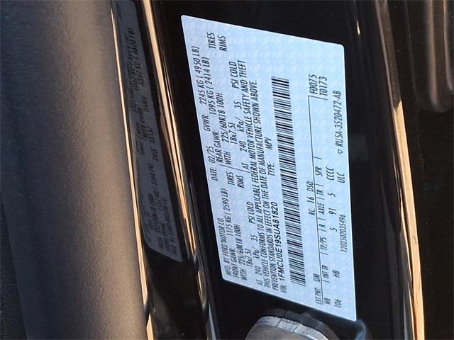 new 2025 Ford Escape car, priced at $33,790