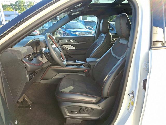 new 2025 Ford Explorer car, priced at $58,424