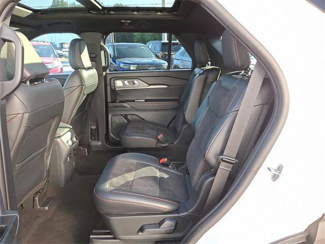 new 2025 Ford Explorer car, priced at $58,424