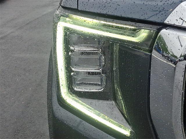 used 2021 GMC Yukon car, priced at $40,600