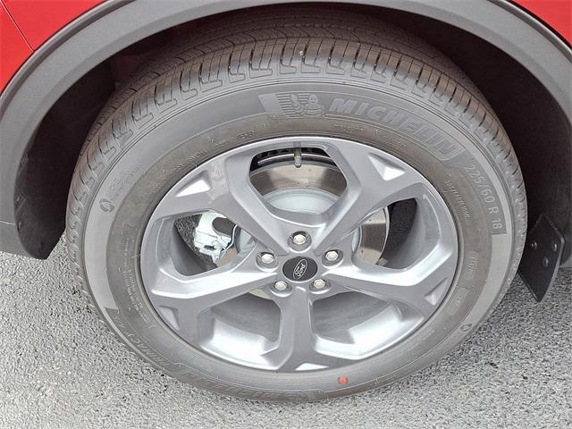 new 2025 Ford Escape car, priced at $30,518