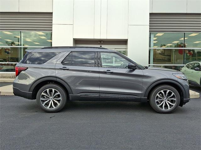 new 2025 Ford Explorer car, priced at $46,701