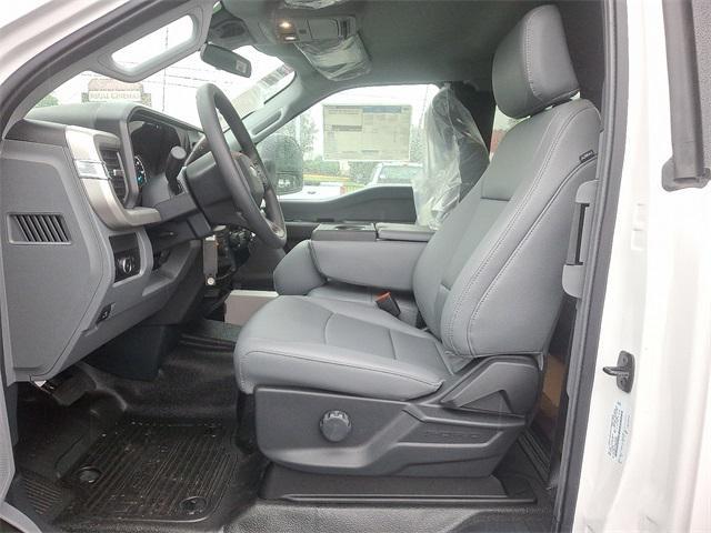 new 2025 Ford F-450 car, priced at $73,919