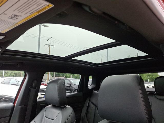 used 2022 Jeep Compass car, priced at $20,999