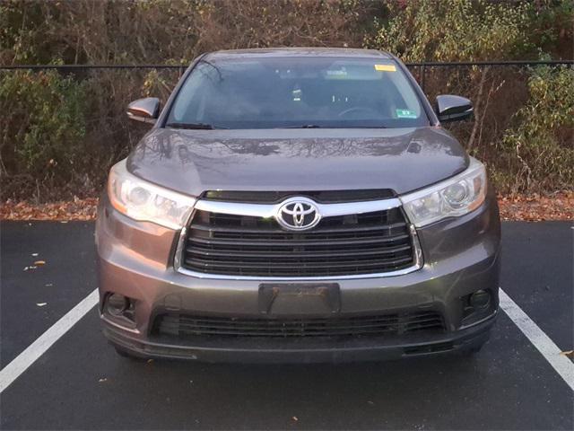 used 2014 Toyota Highlander car, priced at $15,998