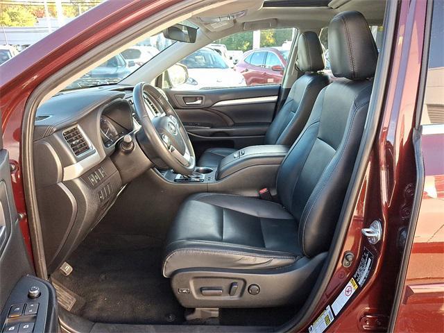 used 2019 Toyota Highlander car, priced at $19,695
