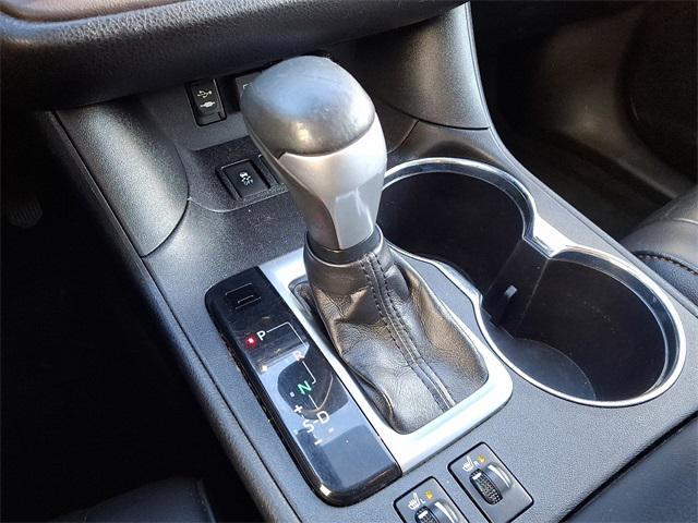 used 2019 Toyota Highlander car, priced at $19,695
