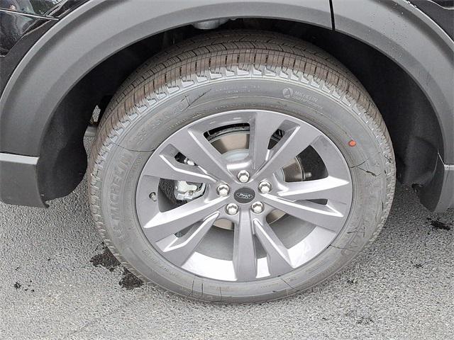 new 2025 Ford Explorer car, priced at $46,600