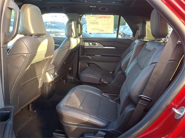 new 2025 Ford Explorer car, priced at $59,356