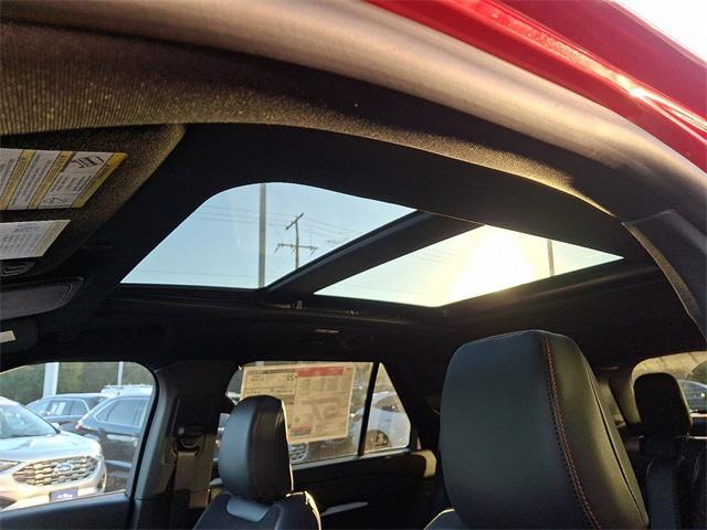 new 2025 Ford Explorer car, priced at $59,356