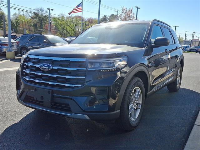 new 2025 Ford Explorer car, priced at $40,585