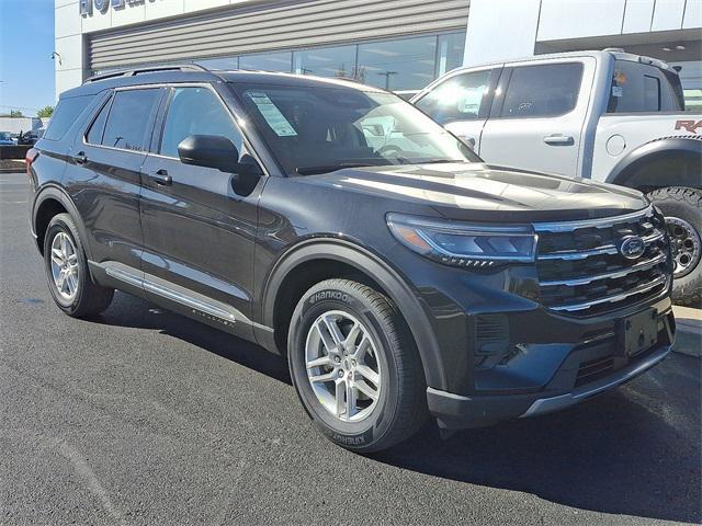 new 2025 Ford Explorer car, priced at $40,585