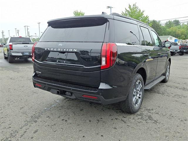 new 2025 Ford Expedition car, priced at $71,730