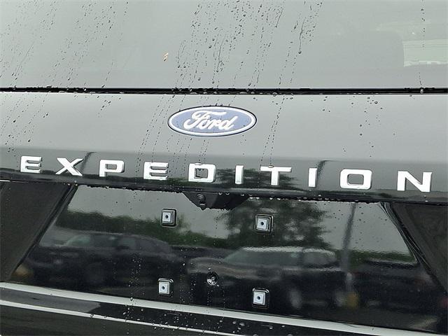 new 2025 Ford Expedition car, priced at $71,730
