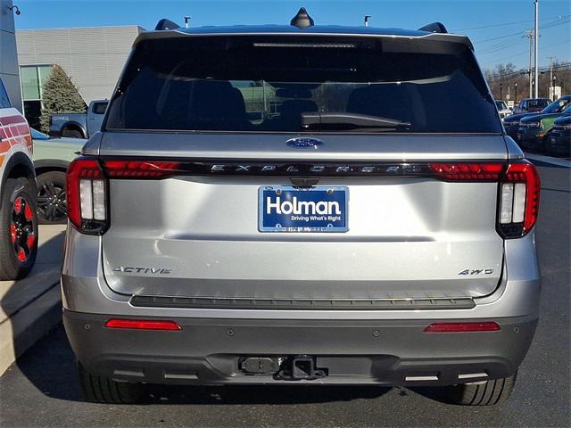 new 2025 Ford Explorer car, priced at $40,754
