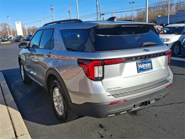new 2025 Ford Explorer car, priced at $40,754