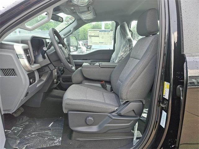 new 2025 Ford F-250 car, priced at $58,420