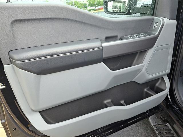 new 2025 Ford F-250 car, priced at $58,420
