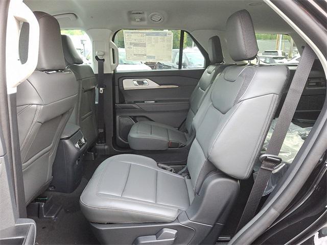new 2025 Ford Explorer car, priced at $45,810
