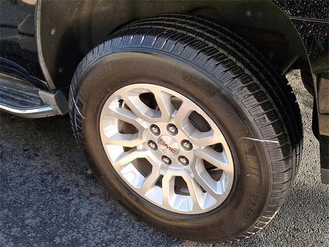 used 2017 GMC Yukon car, priced at $15,995