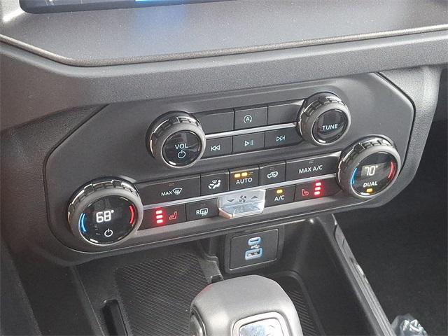 new 2025 Ford Bronco car, priced at $46,599